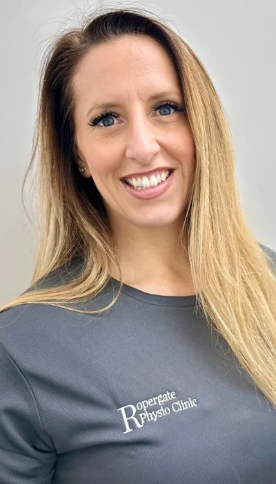 Physiotherapist Ally Physiotherapist in Pontefract to Treat Pain