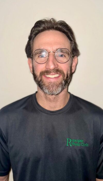 Physiotherapist Liam Physiotherapist in Pontefract to Treat Pain